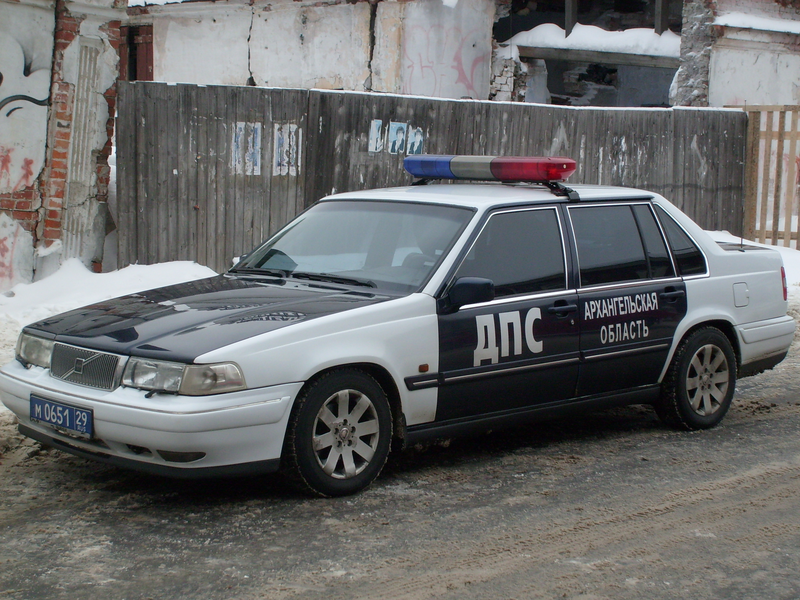 Illustration for article titled The Volvo 960 Was A Swedish Crown Victoria